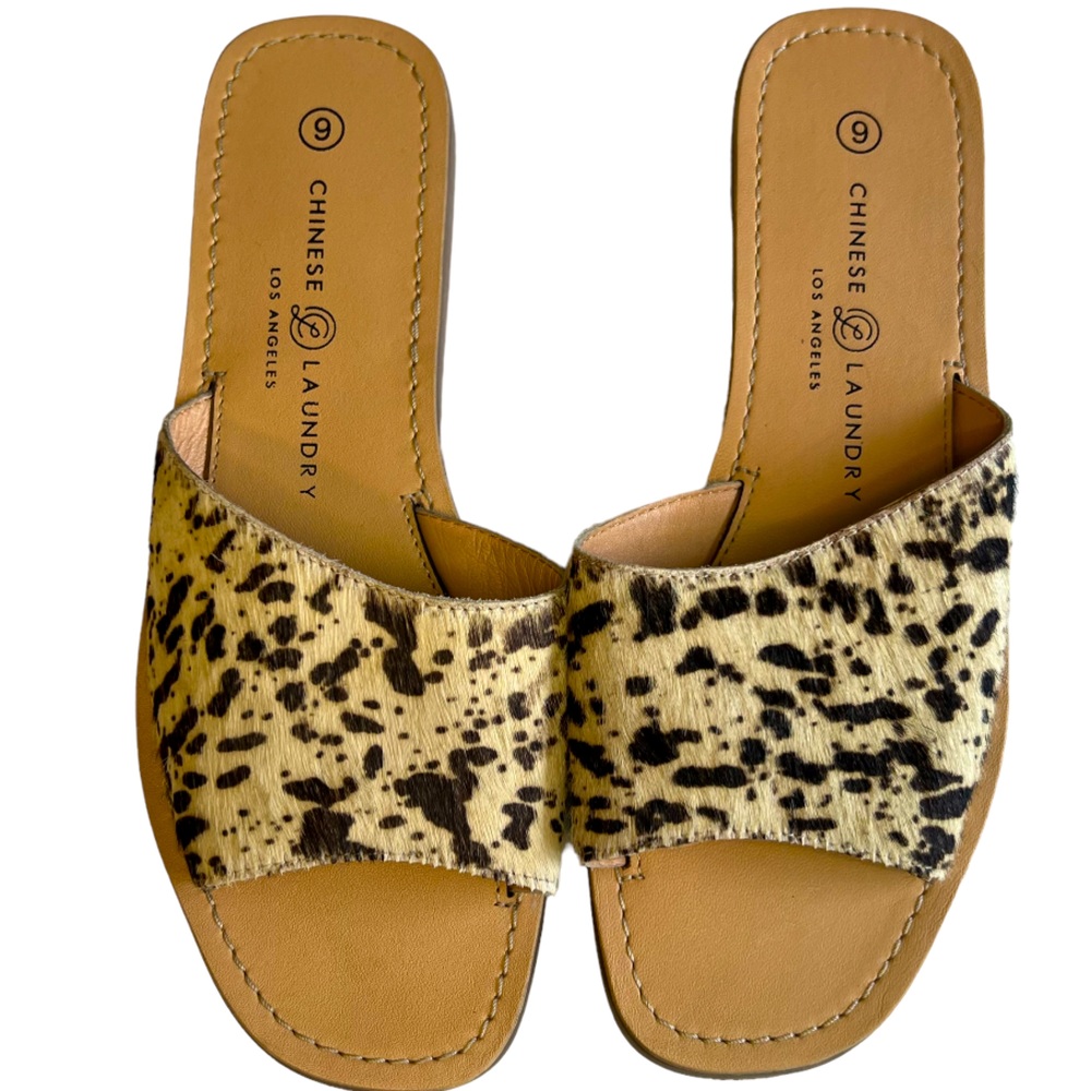 Chinese Laundry Printed Regina Casual Cow Hide Sandals Flats Shoes Women Size 9